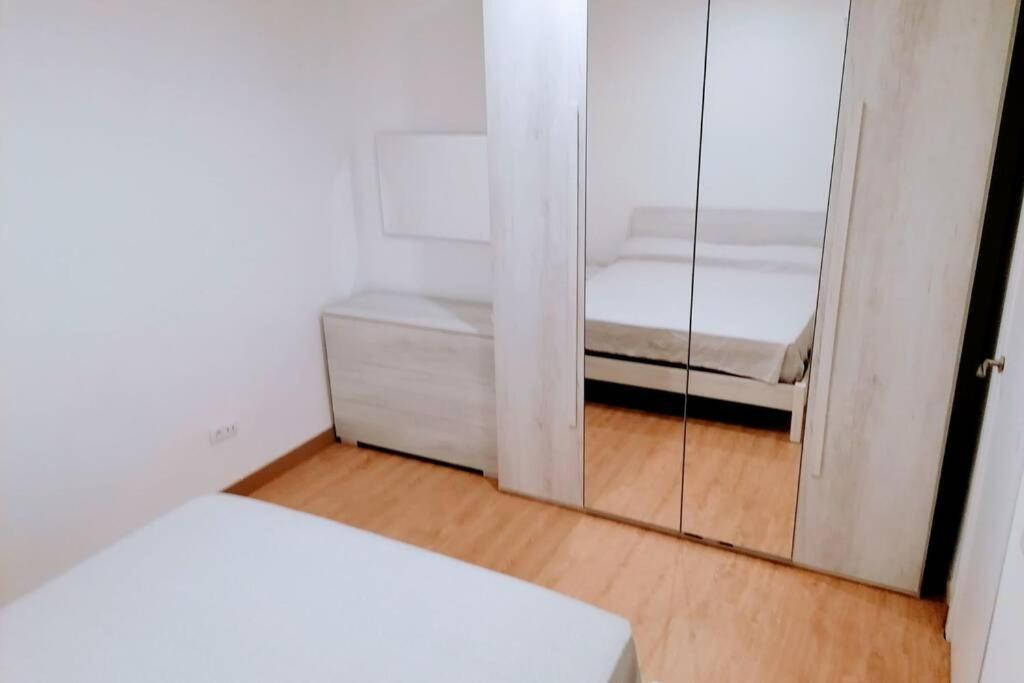 Cozy Apartment Plaza De Toros Alicante Buitenkant foto